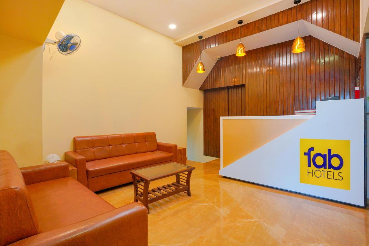 Fabexpress Colaba Grand Hotel Mumbai Exterior photo